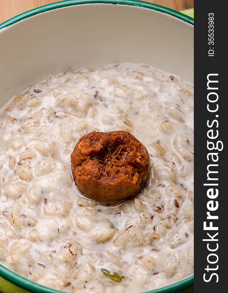 Perfect oats porridge with medlar fruit