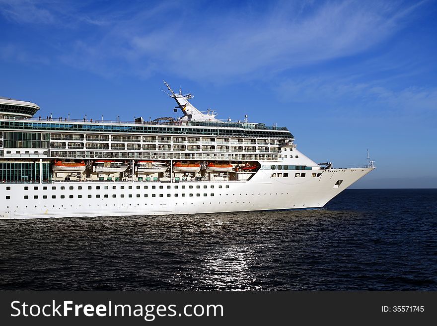 Modern cruise leaving the port of Alicante