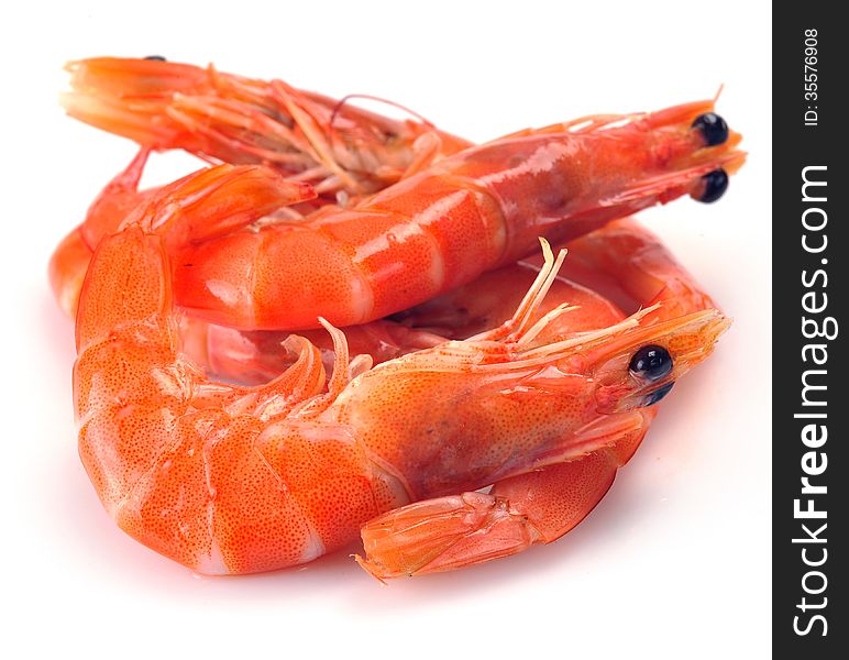 Fresh shrimp on a white plate