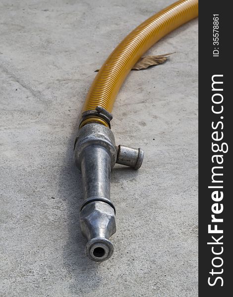 Cleaning hose and tube device