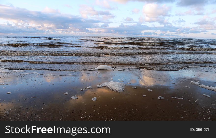 Sea with the skies and clouds reflexion. Sea with the skies and clouds reflexion