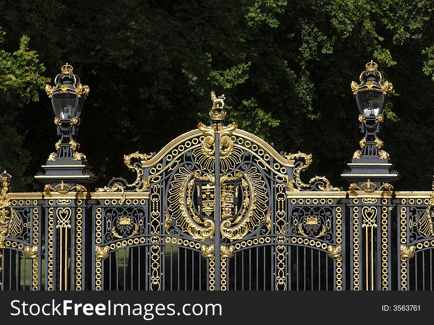 Green Park Gate near Buckingam Palace