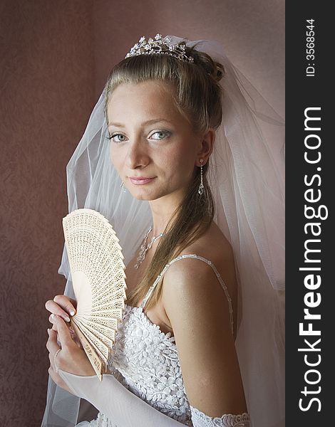 Young bride before the ceremony