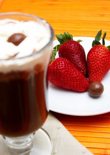 Cup Of Coffee And Strawberries Royalty Free Stock Photography
