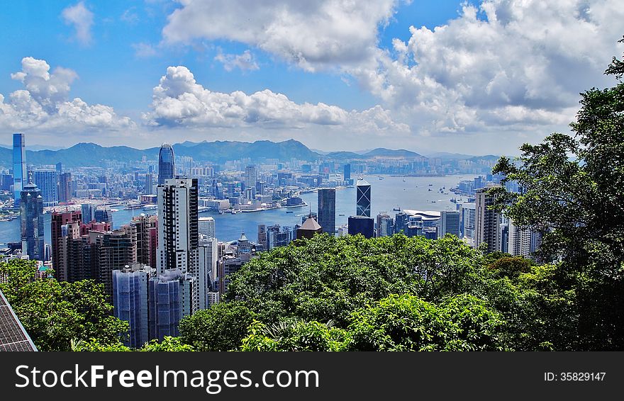 Victoria Peak (Chinese: å¤ªå¹³å±±, or previously Chinese: æ‰¯æ——å±±) is a mountain in the western half of Hong Kong Island. It is also known as Mount Austin, and locally as The Peak. With an altitude of 552 m (1,811 ft), it is the highest mountain on the island (Tai Mo Shan is the highest point in the Hong Kong Special Administrative Region).