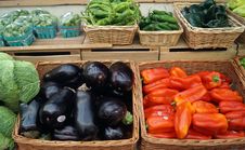 Eggplant And Peppers For Sale Royalty Free Stock Photography Eggplant And Peppers For Sale Royalty Free Stock Photography