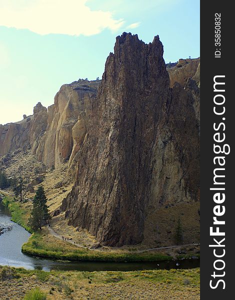 The jagged peaks at Smith Rock State Park rising above the Crooked River in central Oregon. The jagged peaks at Smith Rock State Park rising above the Crooked River in central Oregon.