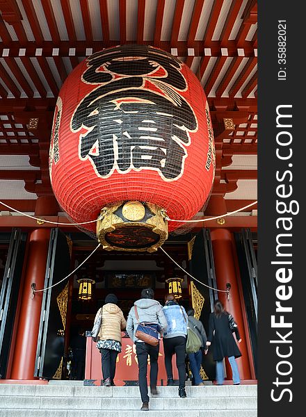 Big Red Paper Lantern At Senso-ji Temple - Tokyo, Japan