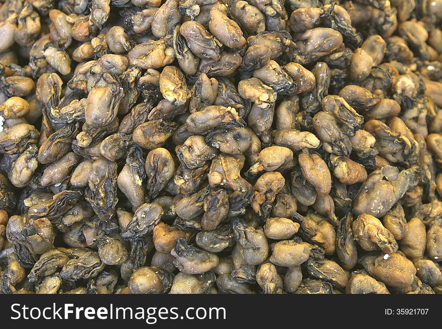 Dried mussels are a delicacy in China and Hongkong