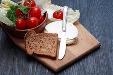 Camembert And Vegetables Royalty Free Stock Images Camembert And Vegetables Royalty Free Stock Images