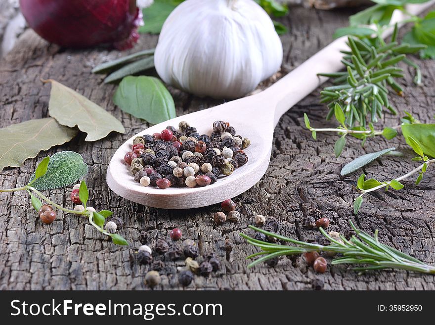 Pepper mix on a wooden spatula