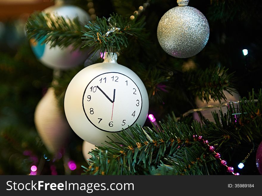 Christmas ball with clock face