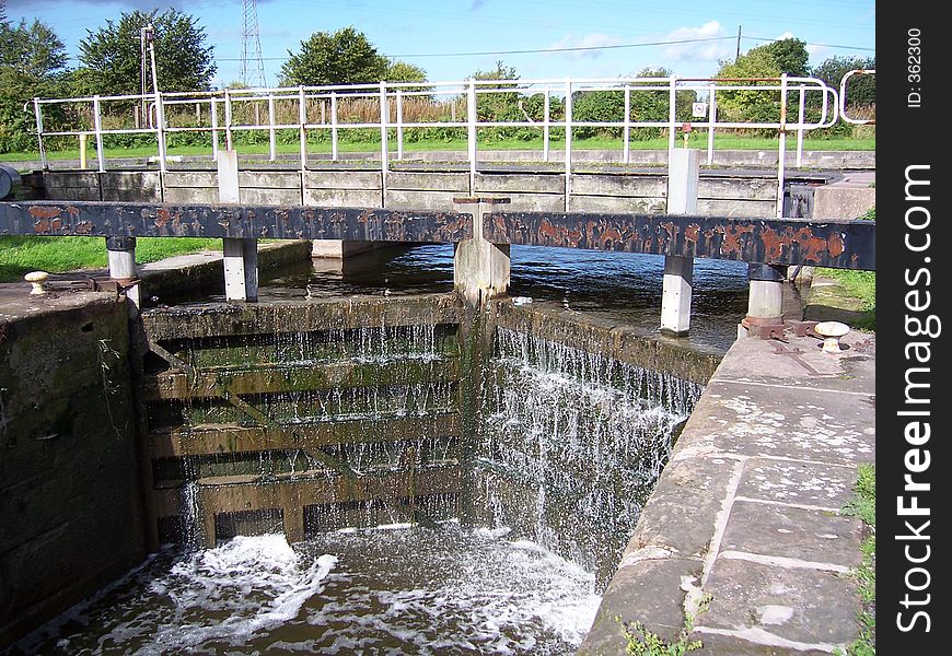 Lock gates at Fiddlers Ferry, Warrington, Cheshire. Lock gates at Fiddlers Ferry, Warrington, Cheshire