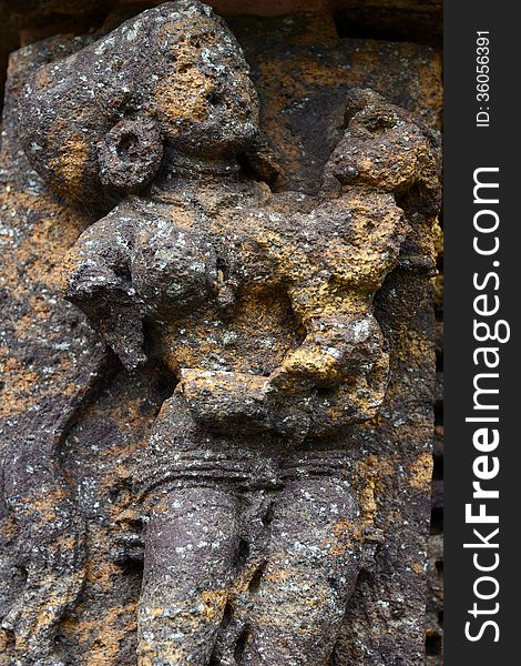 An ancient sculptor at the Konark sun temple in Orissa. An ancient sculptor at the Konark sun temple in Orissa.