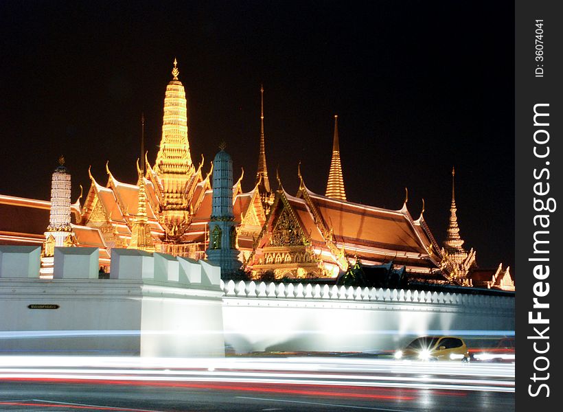 Thai temple The modern world ri.