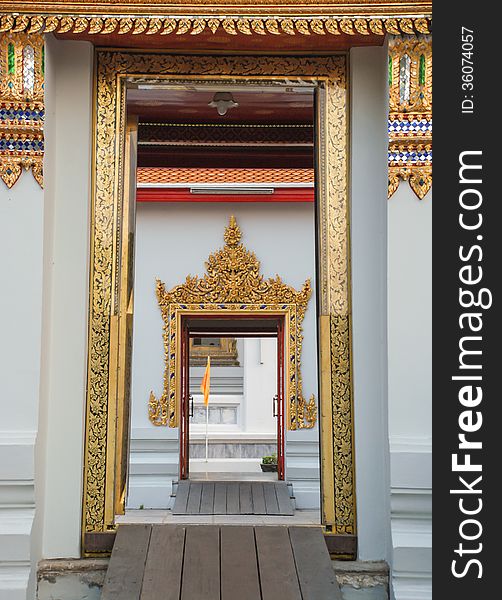 Thai temple The modern world ri.