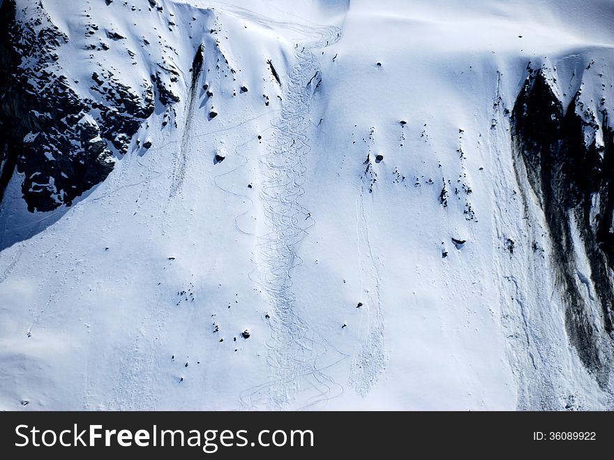 Downhill skiing on the glacier
