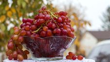 Bowl Of Red Grapes Stock Image Bowl Of Red Grapes Stock Image