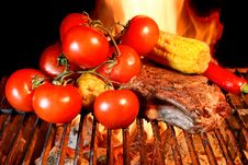 Grilled Rib Steak And Vegetables Royalty Free Stock Image Grilled Rib Steak And Vegetables Royalty Free Stock Image