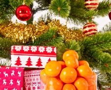 Christmas Tree With Gifts And Mandarines Stock Photography Christmas Tree With Gifts And Mandarines Stock Photography