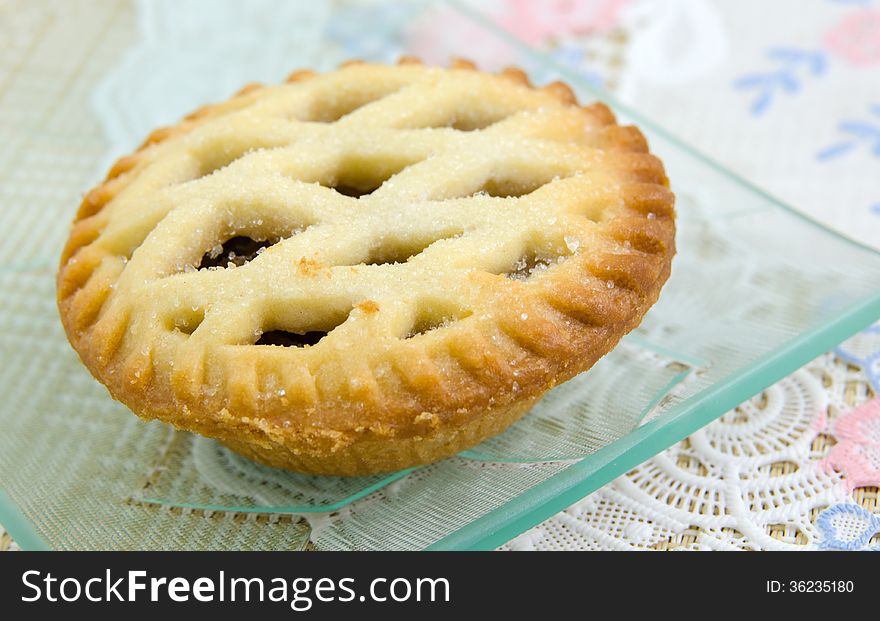 Lattice Christmas Mince Pie with sugar bits