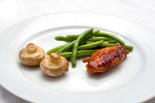 Chicken Wing With Green Beans And Mushrooms Royalty Free Stock Image Chicken Wing With Green Beans And Mushrooms Royalty Free Stock Image