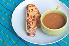 Fruitcake With Hot Coffee Royalty Free Stock Images Fruitcake With Hot Coffee Royalty Free Stock Images