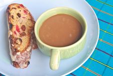 Fruitcake With Hot Coffee Royalty Free Stock Images Fruitcake With Hot Coffee Royalty Free Stock Images