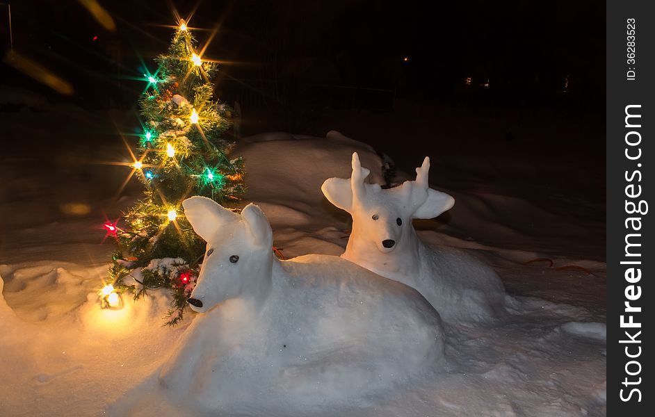 Snow sculptures with christmas tree