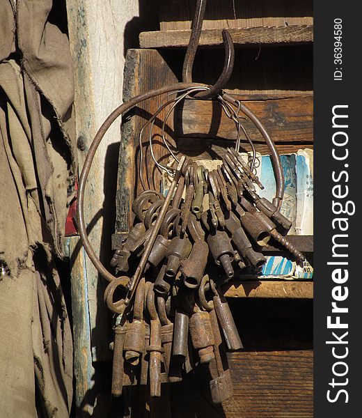 Round old barrel keys in the street of Johdpur, Rajasthan in India. Round old barrel keys in the street of Johdpur, Rajasthan in India.