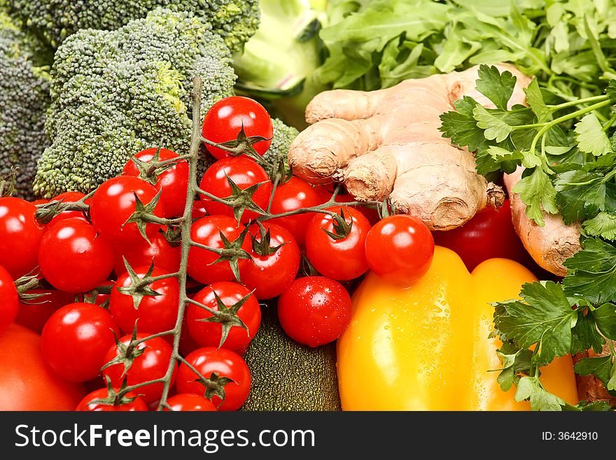 Set of different vegetables: tomatoes, paprika, ginger