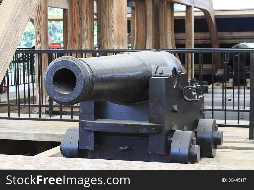 USS Cairo Ironclad War Ship Cannon