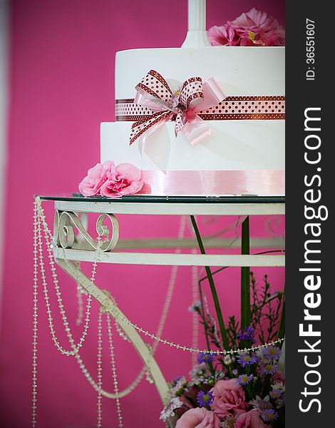 An elegant and colorfull cake for a reception. An elegant and colorfull cake for a reception.