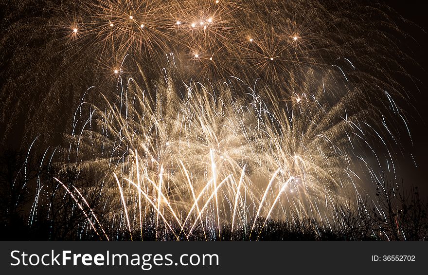 Fireworks for New Year 2014 - Bucharest (IOR Park). Fireworks for New Year 2014 - Bucharest (IOR Park)