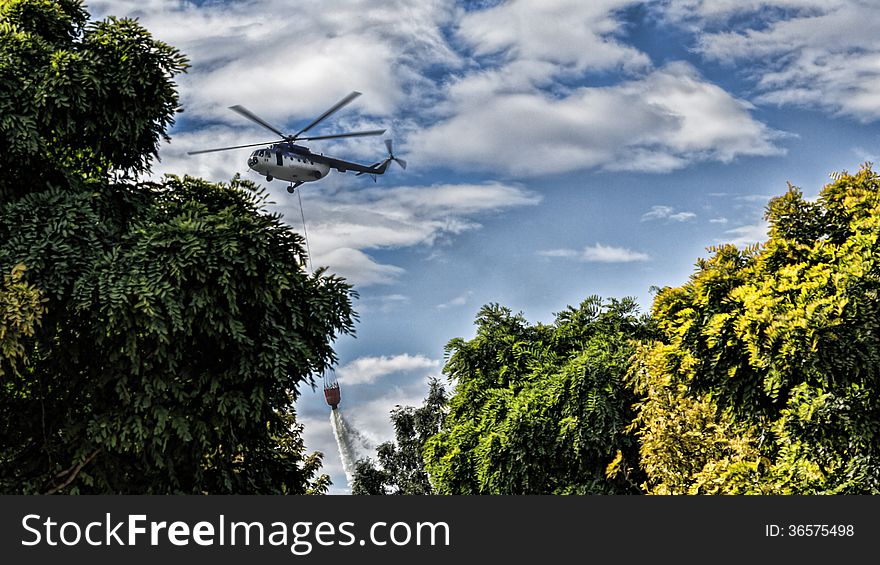 Helicopter Flight Demonstration at AeroNautic Show 2013 - Morii Lake, Bucharest