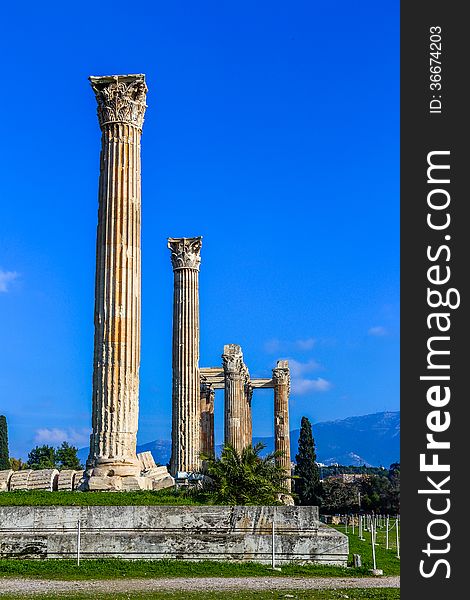 Ruins Of Ancient Temple Of Zeus, Athens, Greece