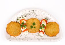 Potato Pancake / Griddle Cake On Plate Isolated Royalty Free Stock Images Potato Pancake / Griddle Cake On Plate Isolated Royalty Free Stock Images