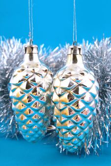 Christmas Ball On A Blue Background Royalty Free Stock Image Christmas Ball On A Blue Background Royalty Free Stock Image