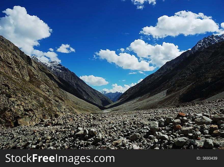 Himalayan scenic along Padum Trek, Ladakh, India.