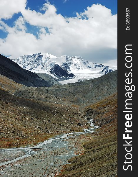 Himalayan scenic along Padum Trek, Ladakh, India.