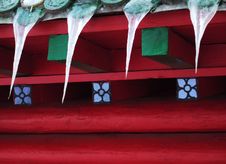 Icicles And Eaves Royalty Free Stock Image Icicles And Eaves Royalty Free Stock Image