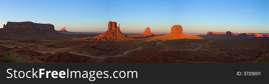 Monument Valley panorama shot, 4 shots stiched together. Monument Valley panorama shot, 4 shots stiched together