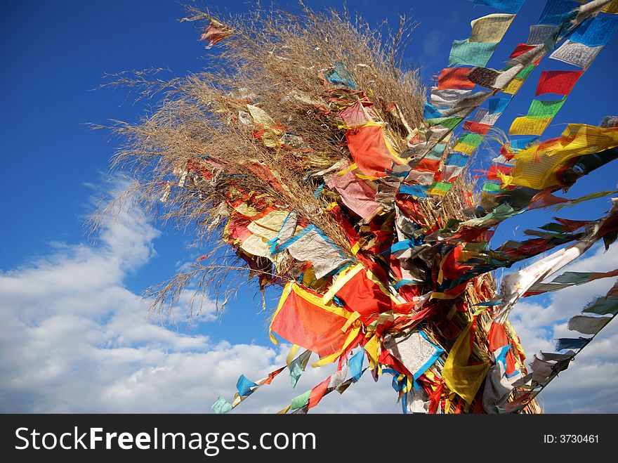 You can find this fan in all over Tibet
Simple for good luck. You can find this fan in all over Tibet
Simple for good luck