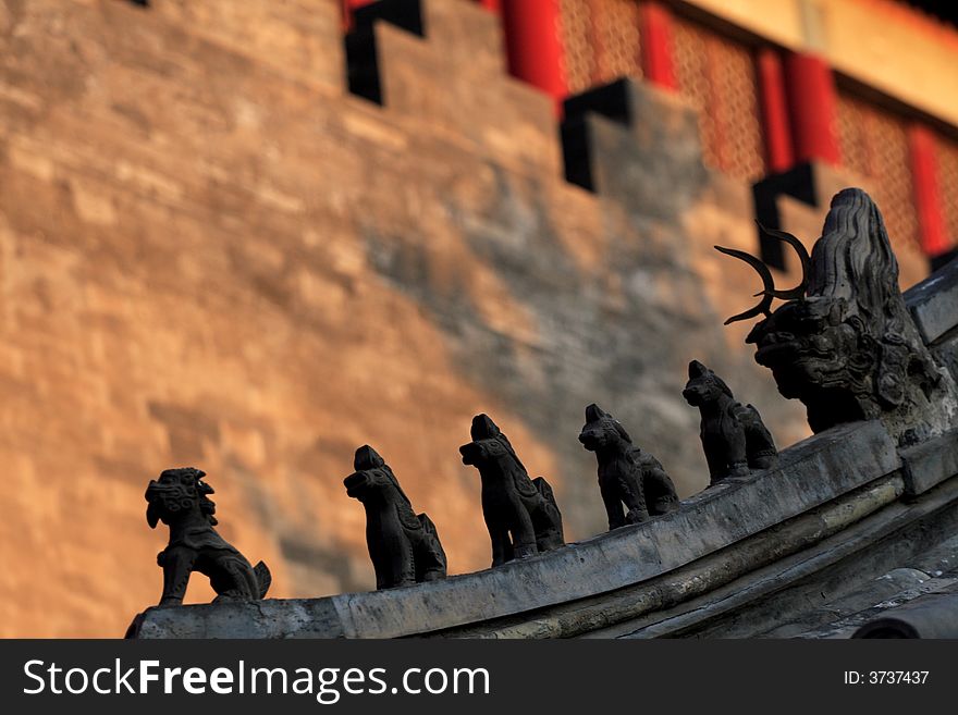 The roof of the Forbidden City ...