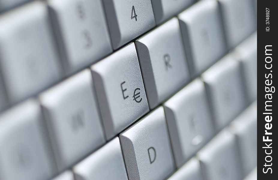 Euro symbol on computer keyboard