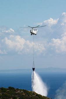 Fire Fighting Helicopter Royalty Free Stock Photography Fire Fighting Helicopter Royalty Free Stock Photography