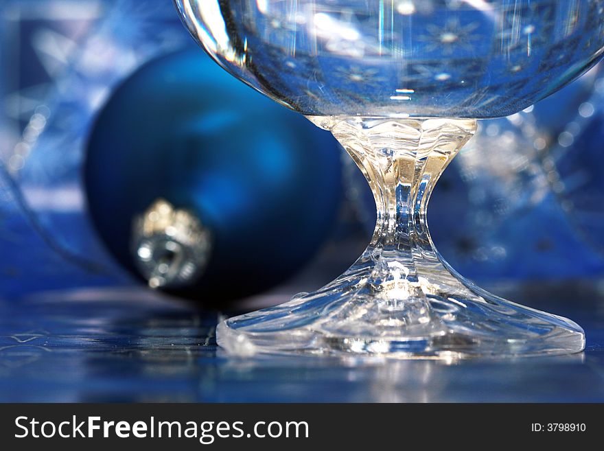 Celebration table - blue Christmas ball and glass