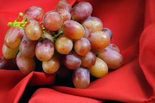 Red Grapes On Red Royalty Free Stock Photography Red Grapes On Red Royalty Free Stock Photography