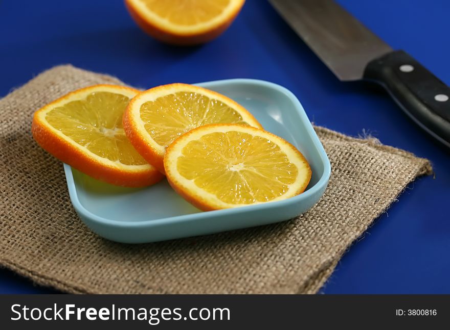 Orange slices for a healthy diet