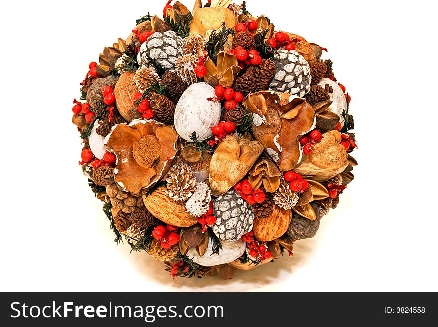 Natural and organic Christmas decoration ball shape. Natural and organic Christmas decoration ball shape